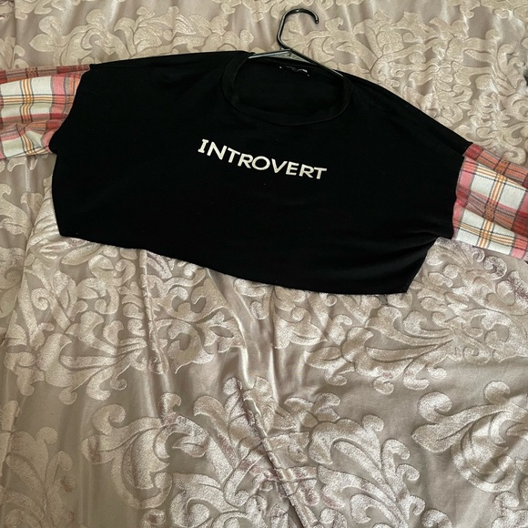 FN Introvert Crop Top. - Picture 4 of 6